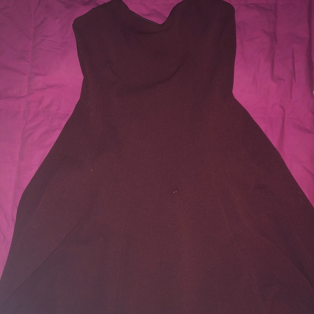 BABY DOLL MAROON DRESS 👗 - Picture 3 of 3